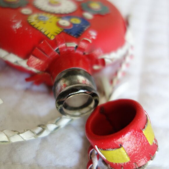 Vtg Folk Art Leather Wrapped Glass Bottle / Flask / Canteen - Picture 5 of 5